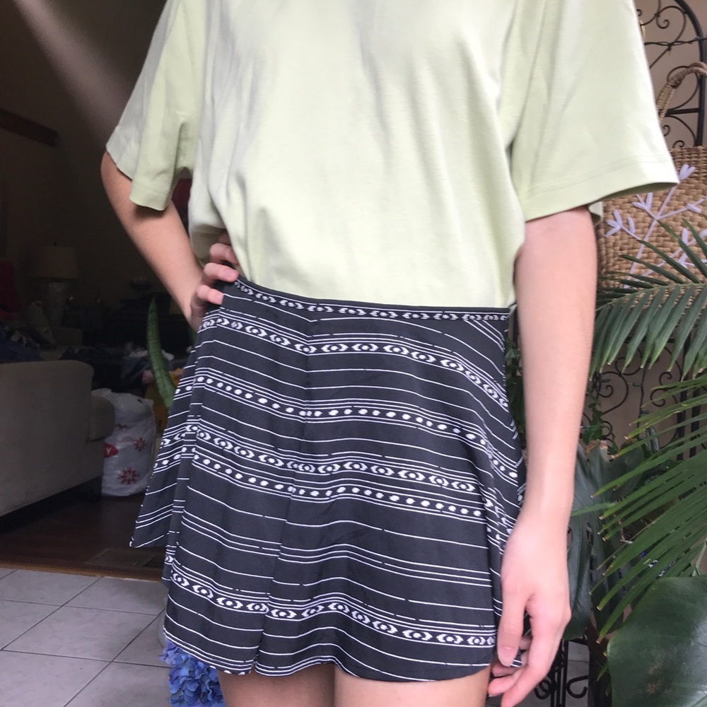 💛PacSun flowy shorts